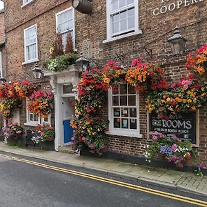 3* Bed & Breakfast The Three Coopers